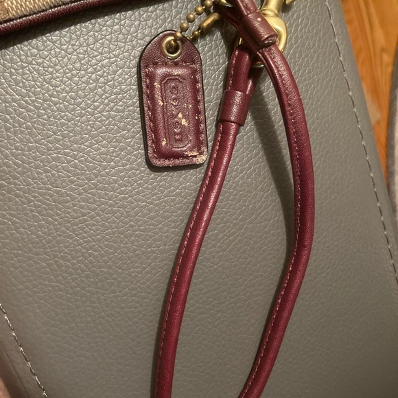 Coach Wristlet - Picture 8 of 9